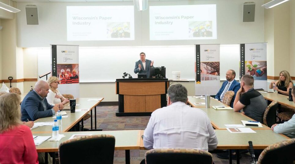 UWO researchers gathering input for comprehensive Wisconsin paper industry study