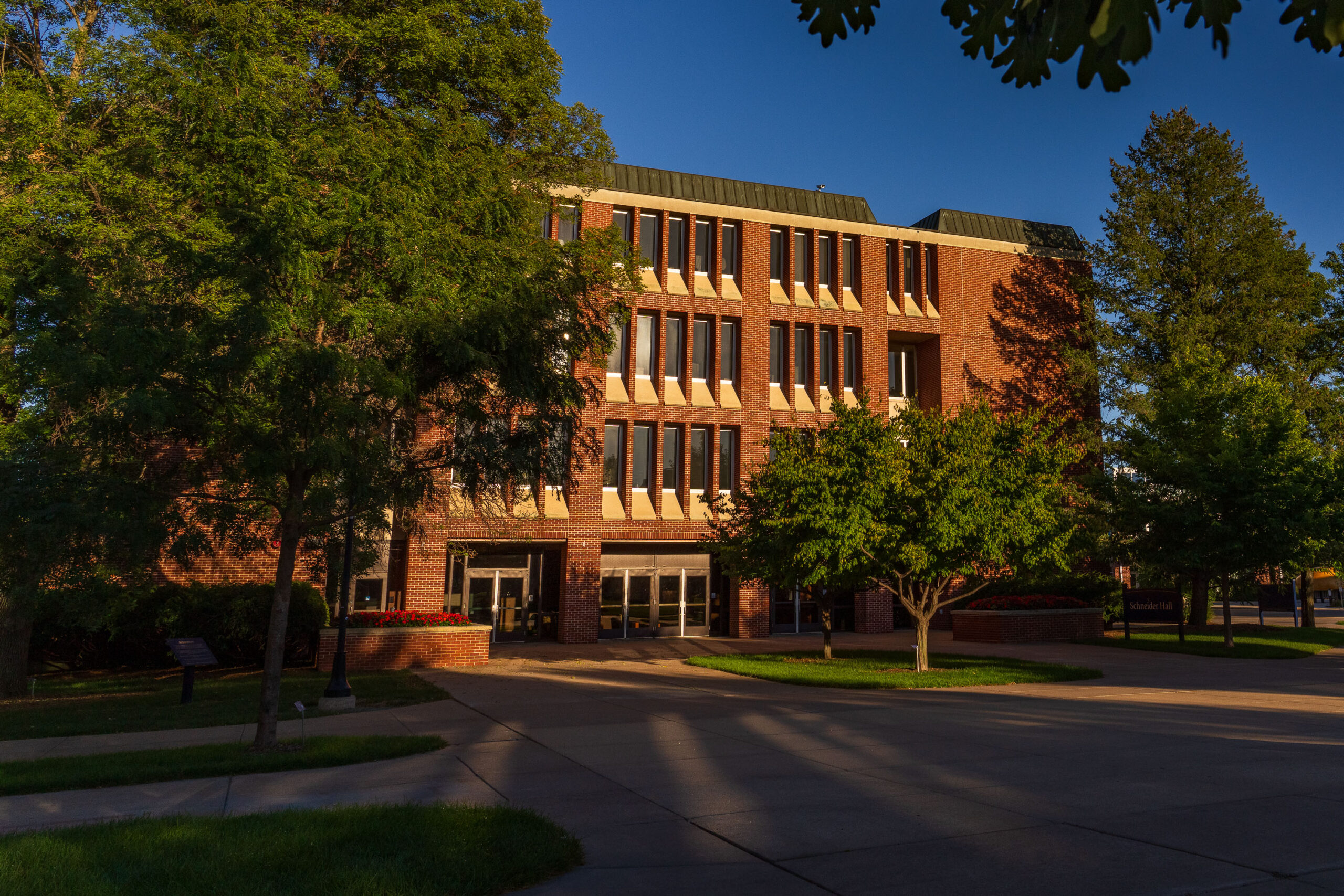 UW-Eau Claire Small Business Development Center moves onto campus